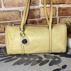 Dooney & Bourke Pale Vtg croc🚨 only outside needs cleaning